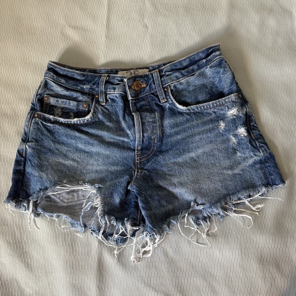 Free People Denim Shorts Womens 25 Da Wash Distressed Frayed Raw Hem Cutoff